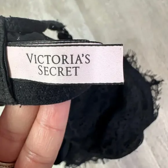 Victoria’s Secret Black Lace Dream Angels push-up without padding Size 34DD - Picture 3 of 5